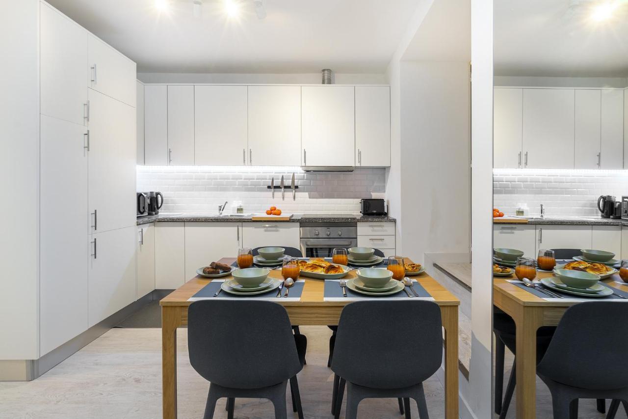 Whome Lisbon'S Best Kept Secret: 2-Bed W/Ac & Patio Bagian luar foto