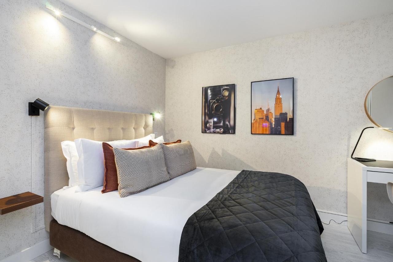 Whome Lisbon'S Best Kept Secret: 2-Bed W/Ac & Patio Bagian luar foto